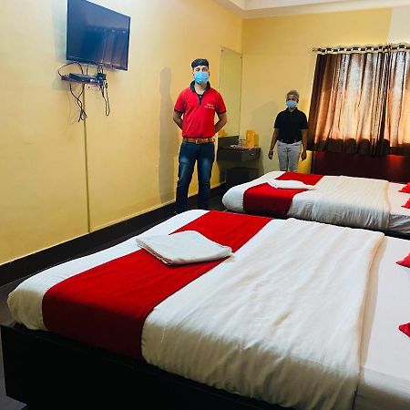 Hotel The Avenue Gamharia Екстер'єр фото