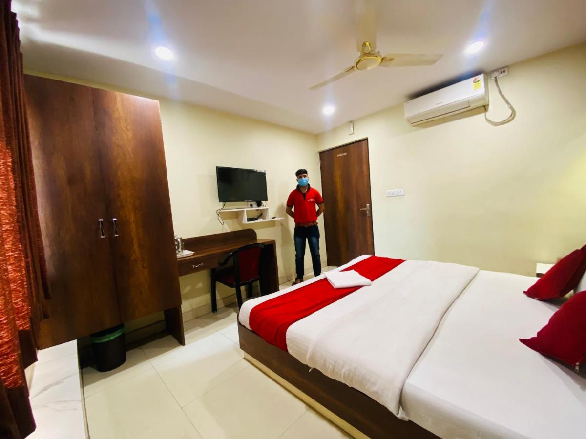 Hotel The Avenue Gamharia Екстер'єр фото